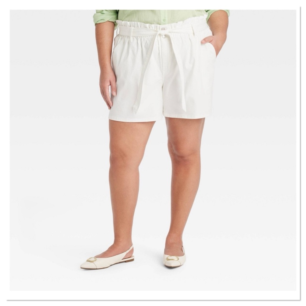 Ava & Viv Women's High Rise White Shorts